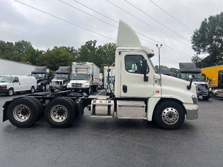 2018 Freightliner Cascadia image 6