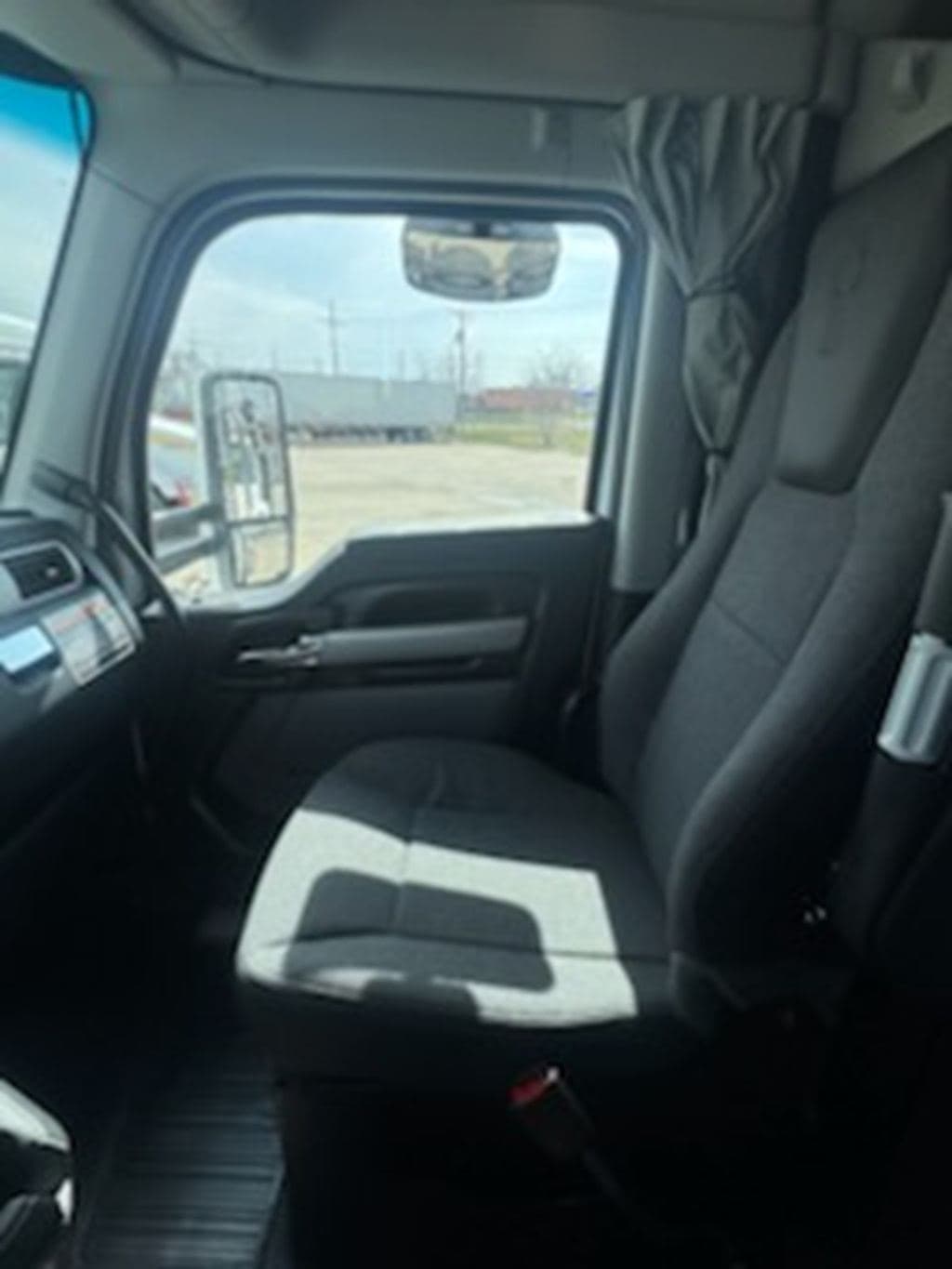 New 2027 KENWORTH T880 image 22