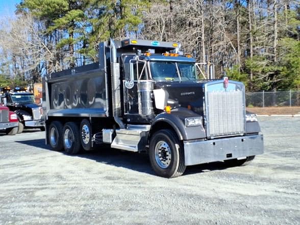2026 Kenworth W900 image 1