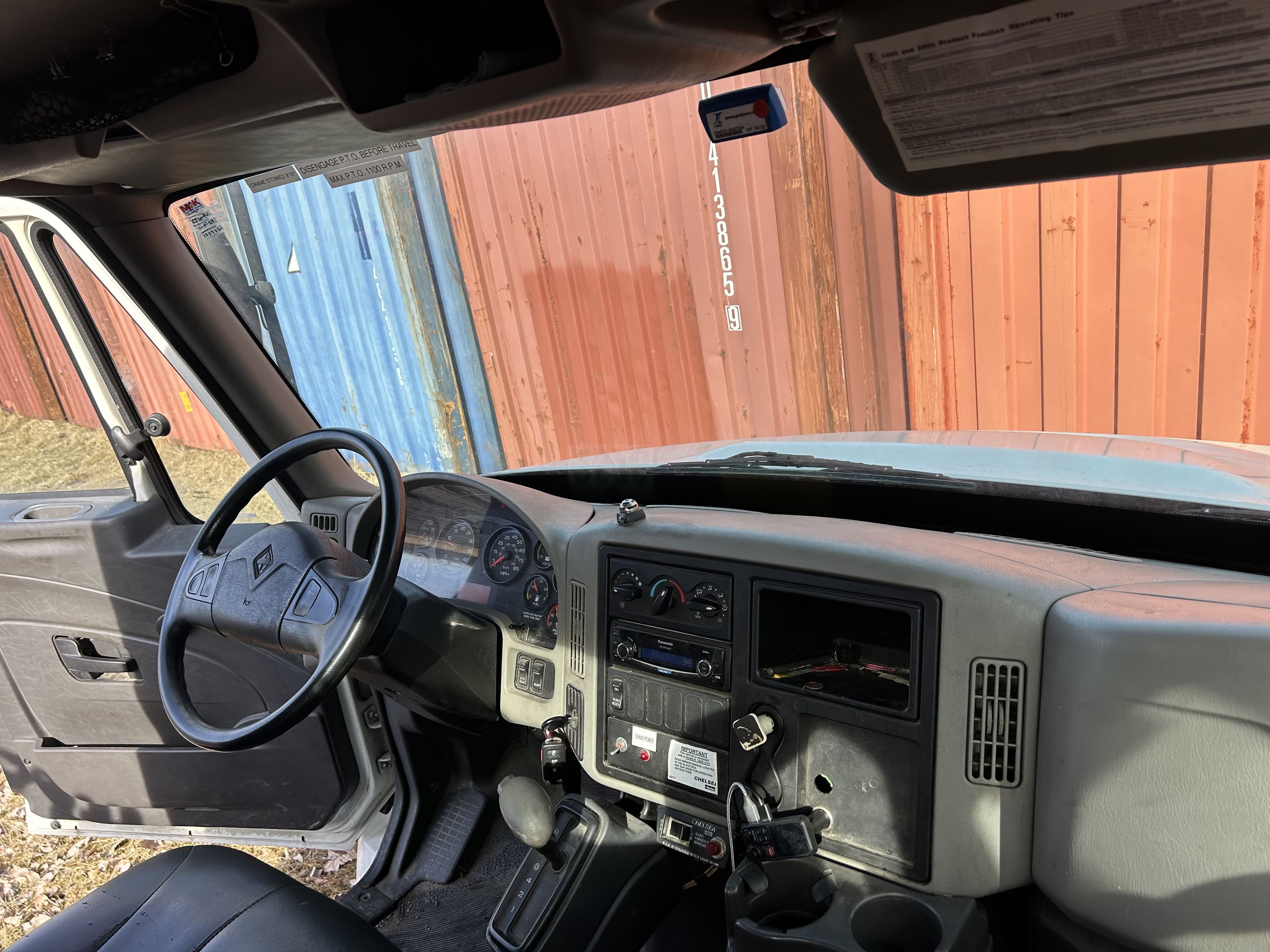 2014 International 4300 Knuckleboom Mounted Crane image 10