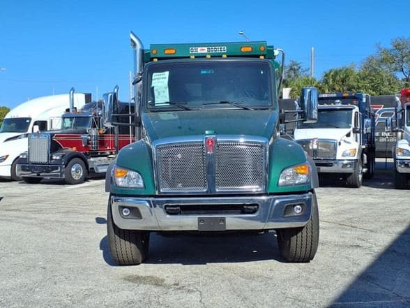 2025 Kenworth D5 image 2