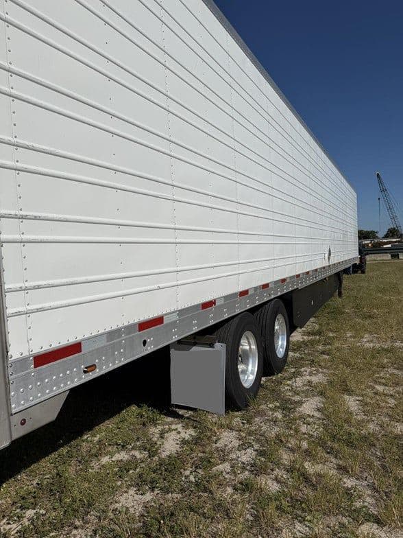 2018 Utility 3000R image 6