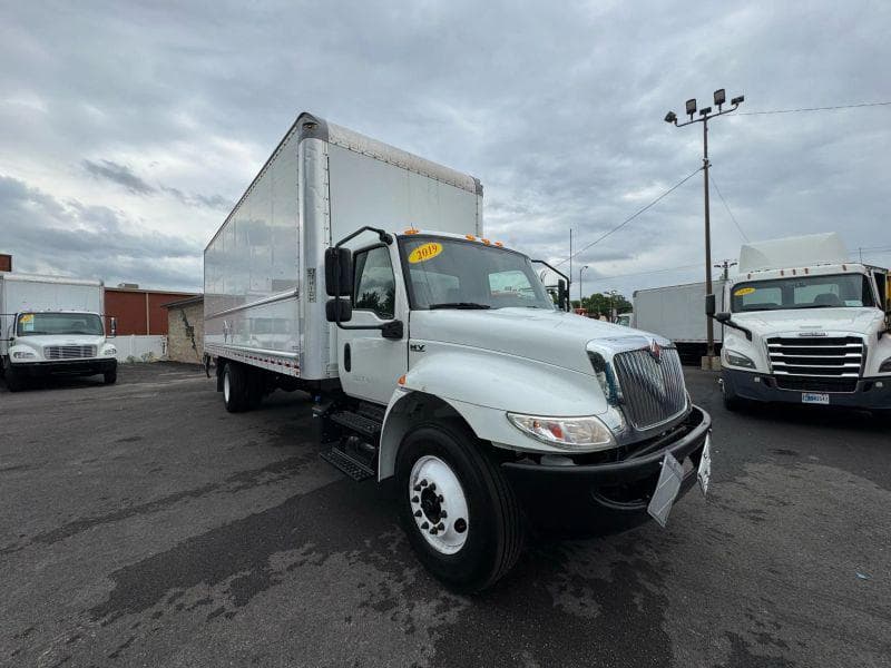 2019 International MV607 image 8