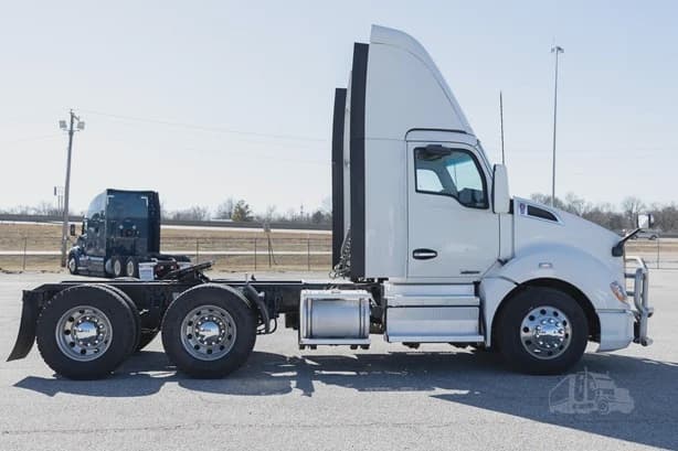 2021 Kenworth T680 image 5