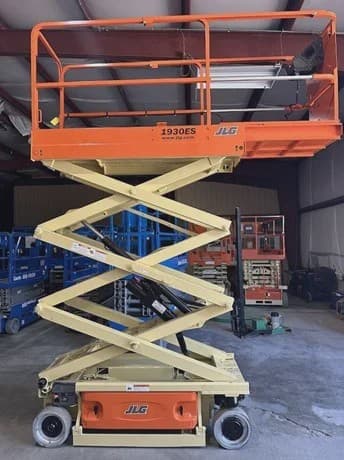 2016 JLG 1930ES image 9