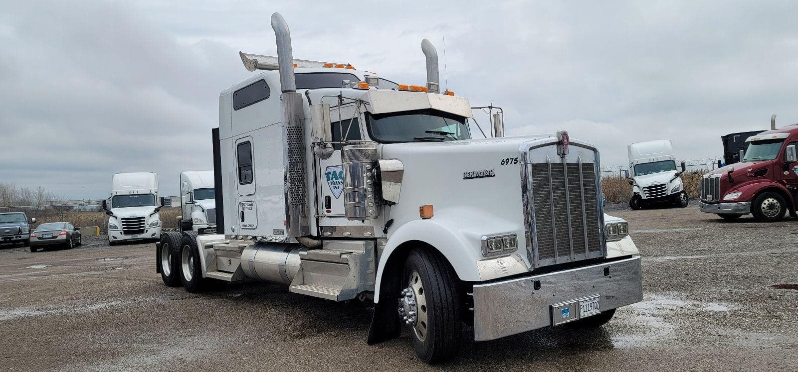 2019 Kenworth W9 Series image 4