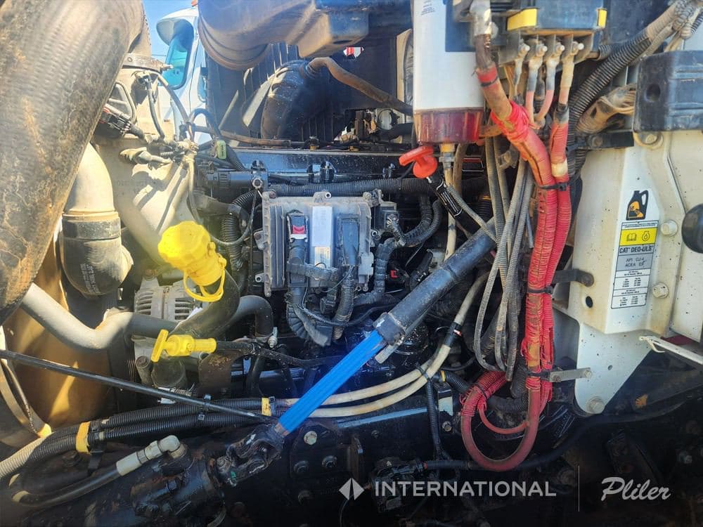 2016 CATERPILLAR CT660S Dump Truck (GN292961) image 12