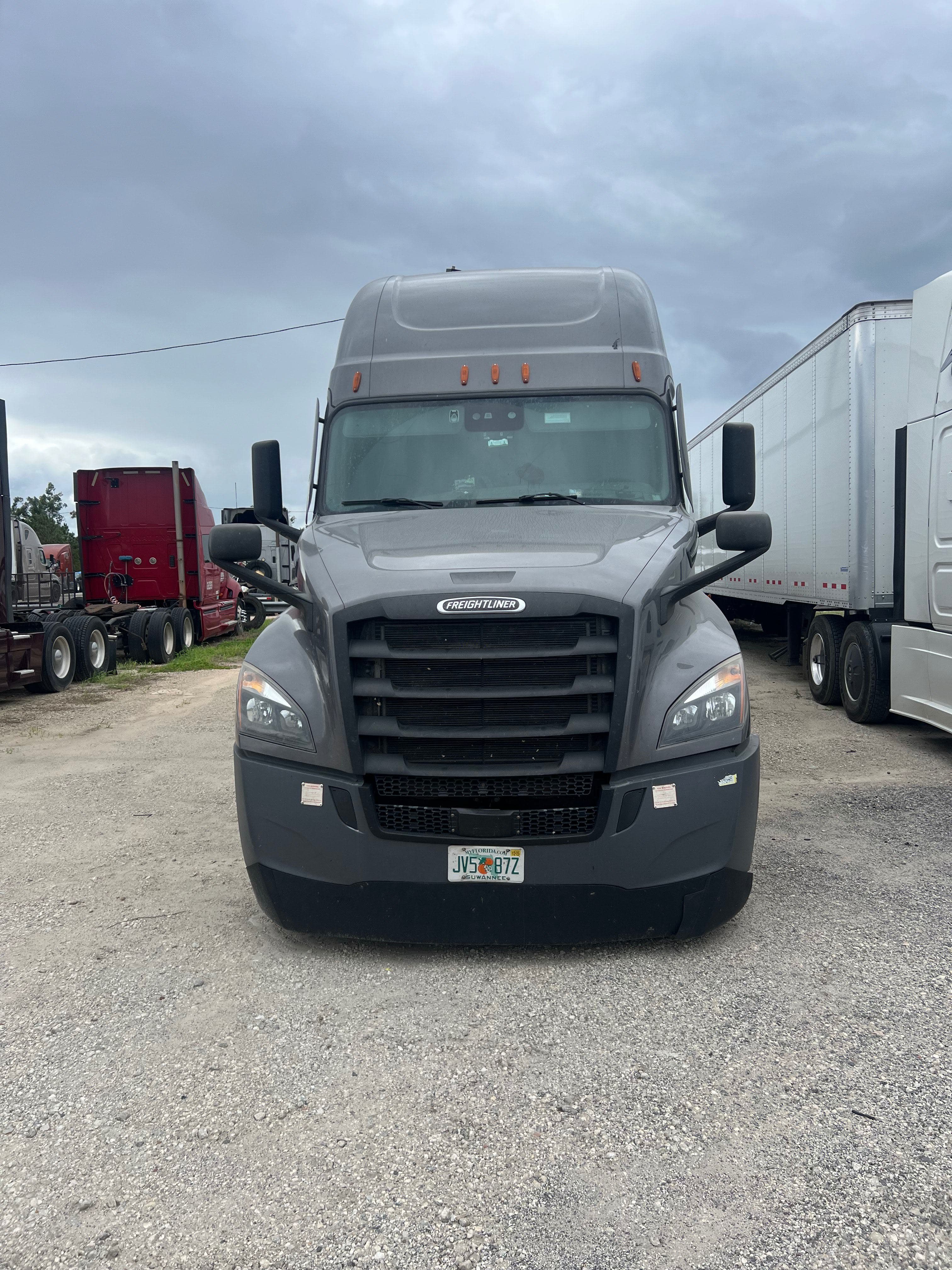 2020 Freightliner Cascadia image 4