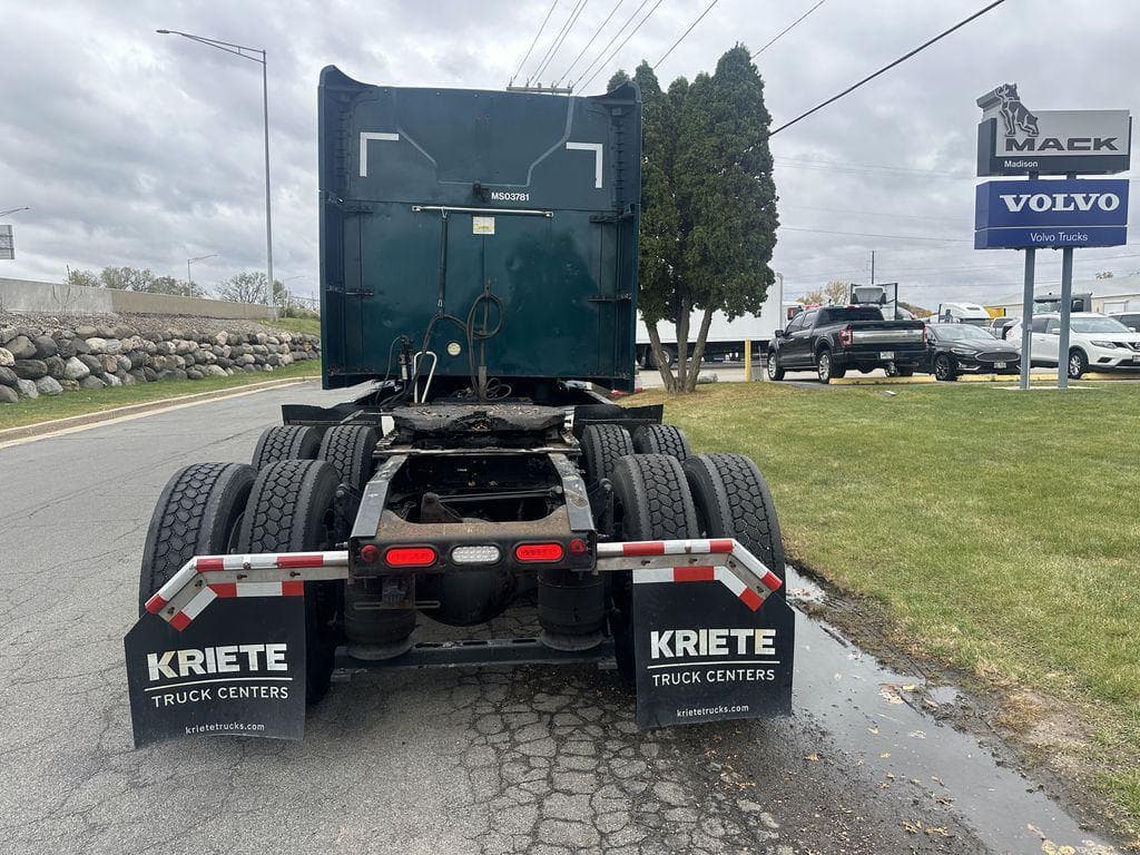 2020 Mack Anthem image 4