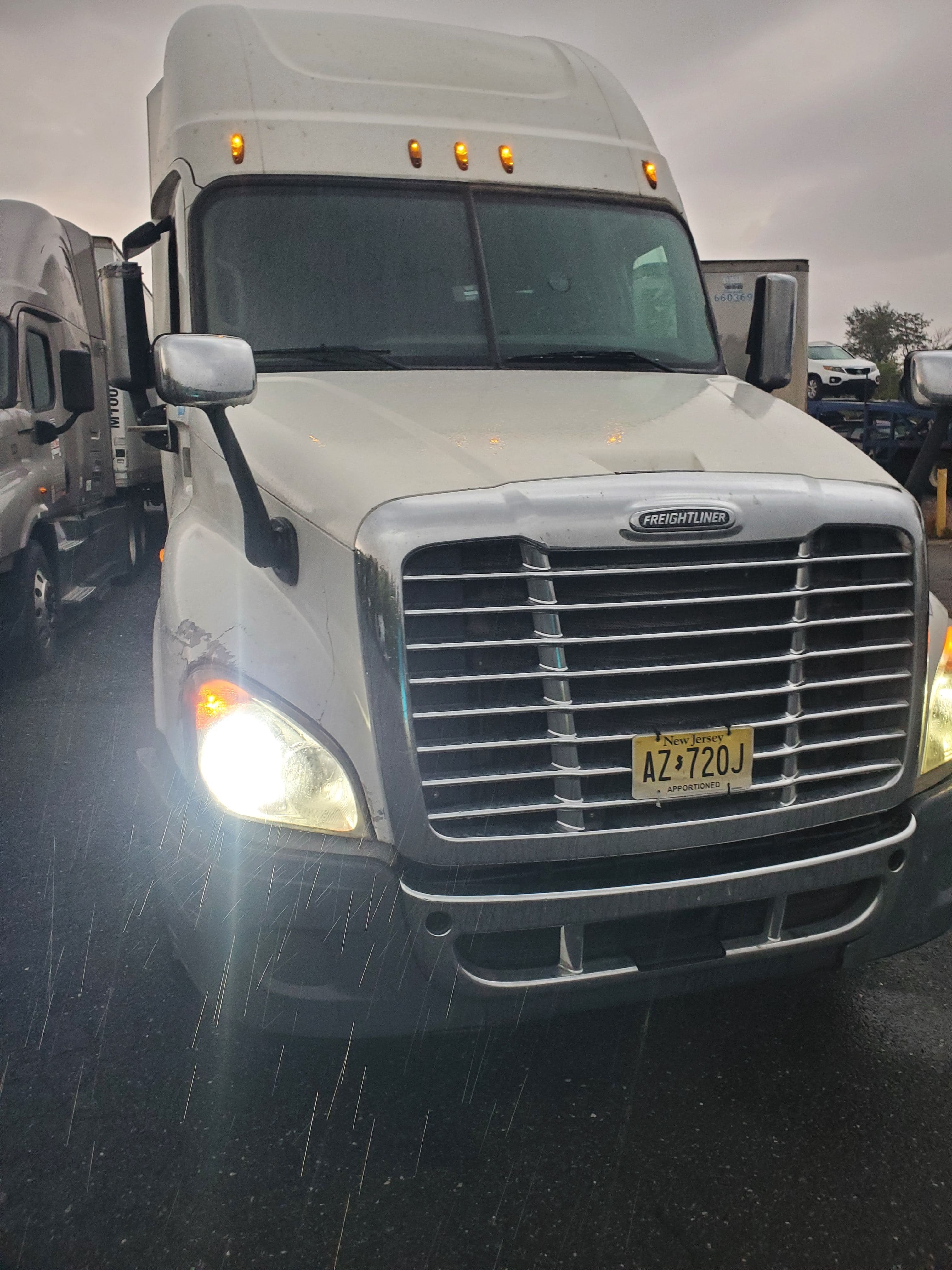 2016 Freightliner Cascadia image 8