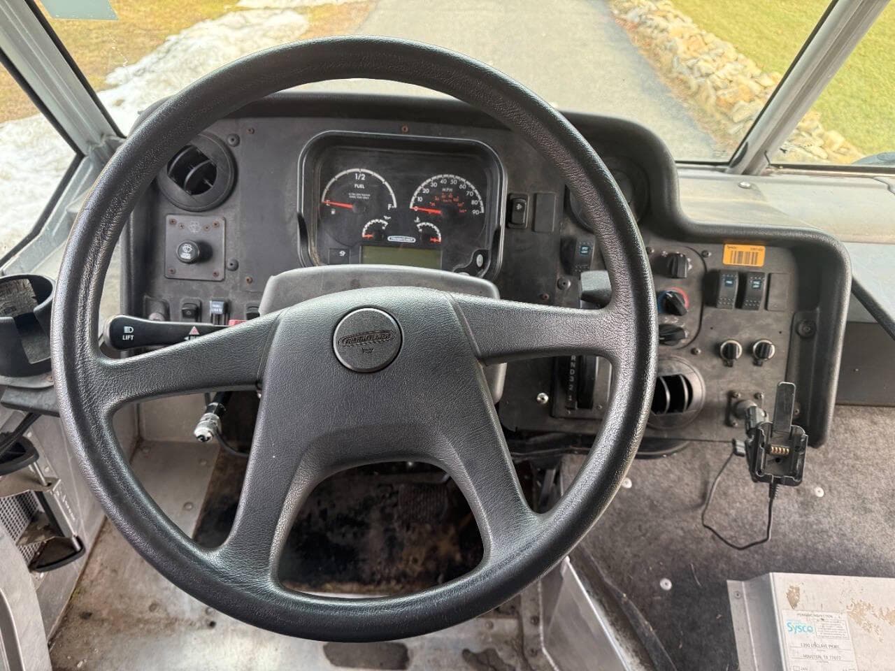 2018 Freightliner MT45 image 26