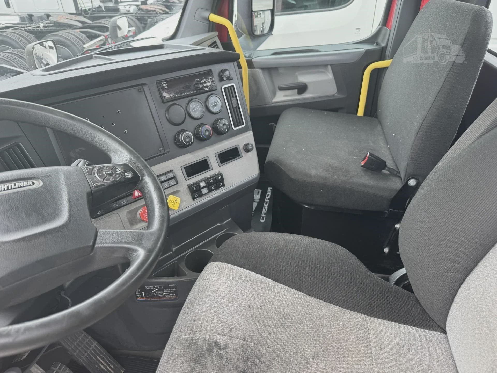2021 Freightliner Cascadia 116 image 7