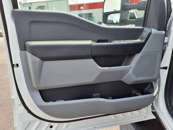 2025 Ford F350 image 12