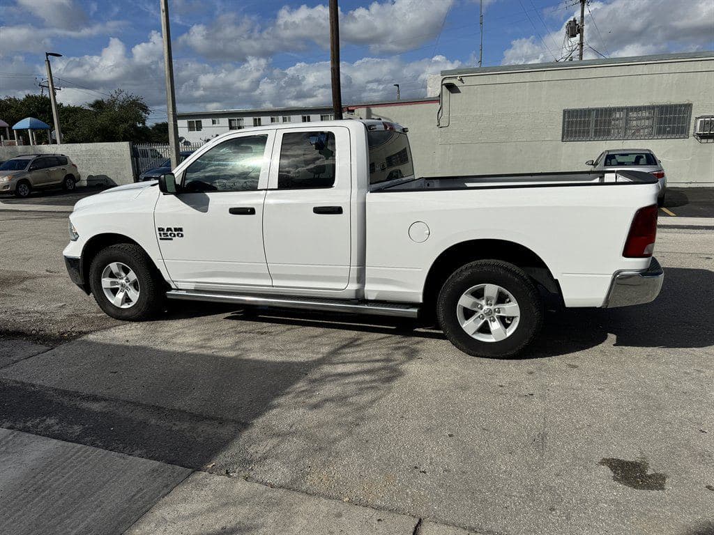 2020 Ram 1500 DS image 7