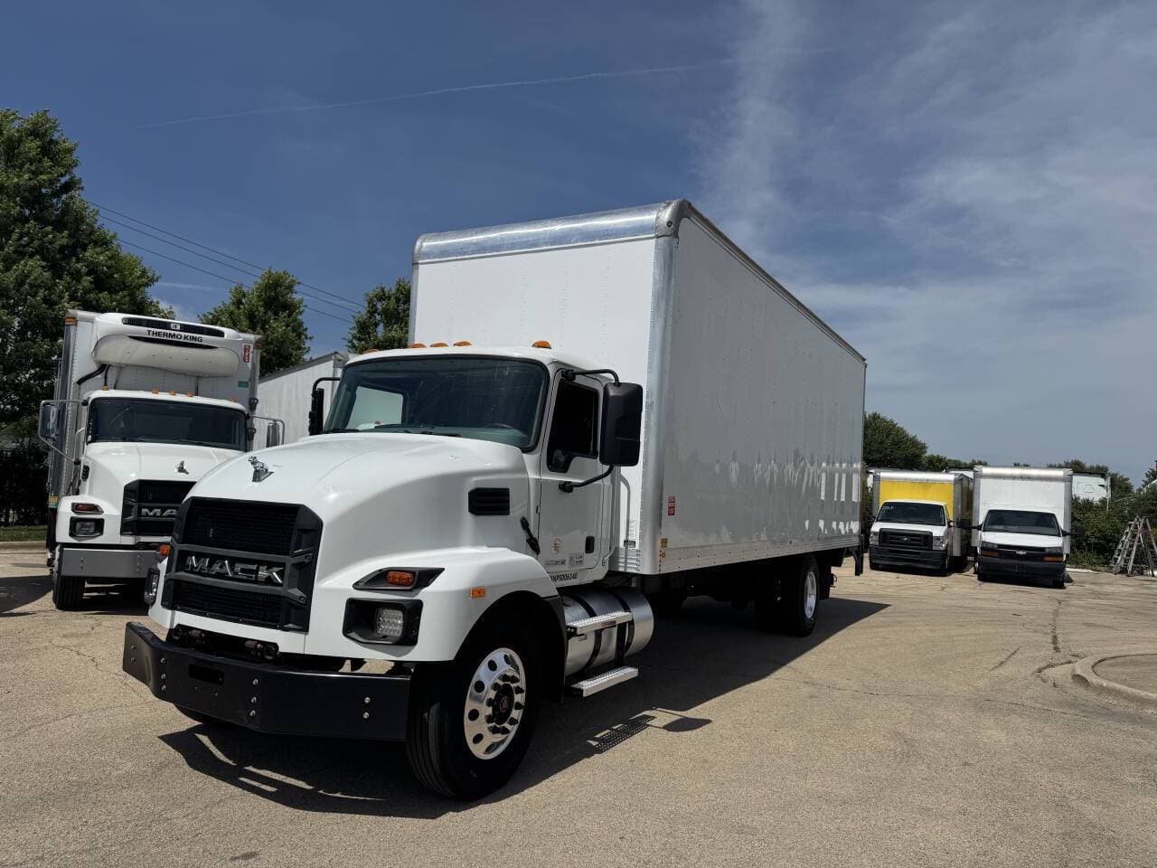 2023 Mack MD6 image 3