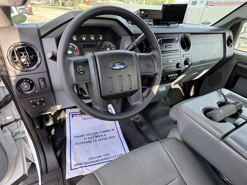 2016 Ford F550 image 58