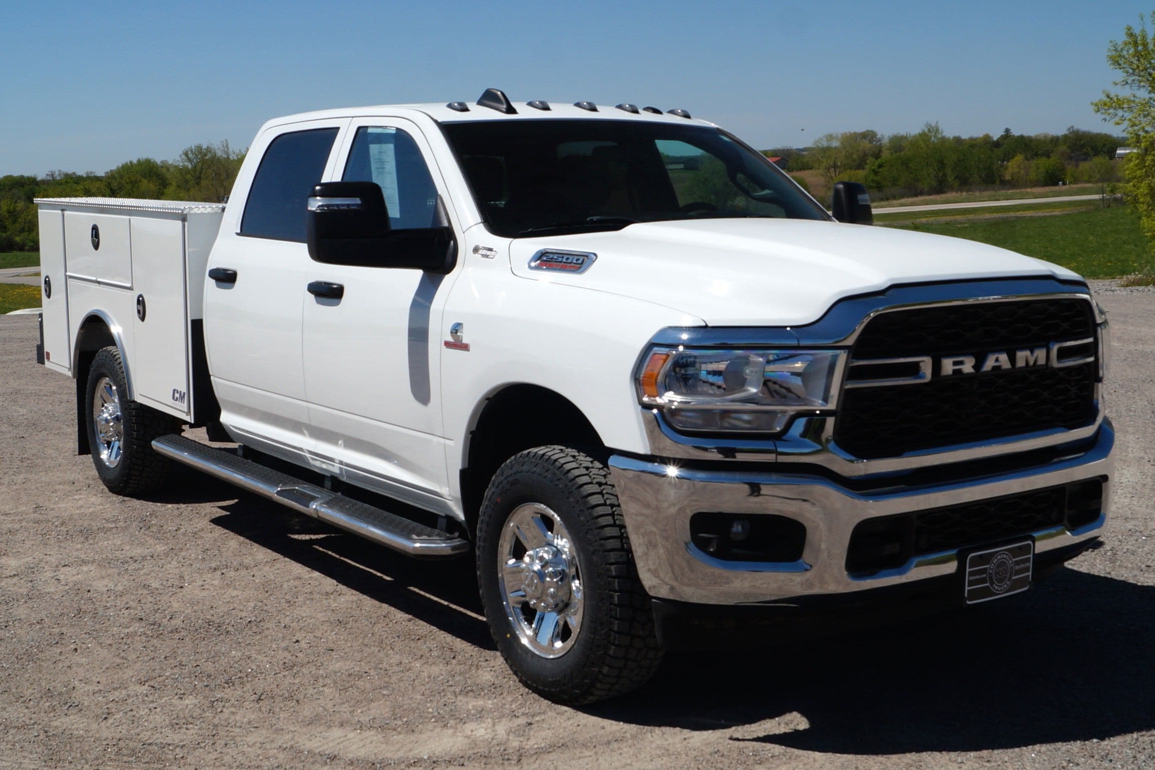 2024 RAM 2500 Tradesman - Service Utility Truck - 4WD 6.7L I6 Cummins image 3