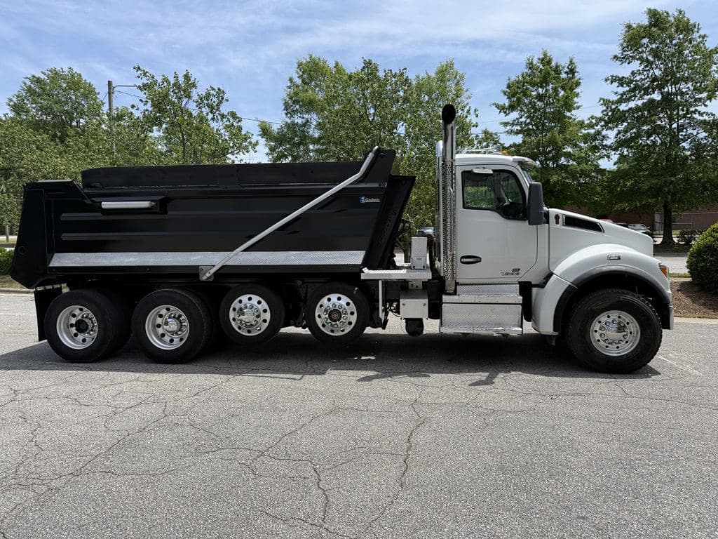 Used 2021 KENWORTH T880S image 18