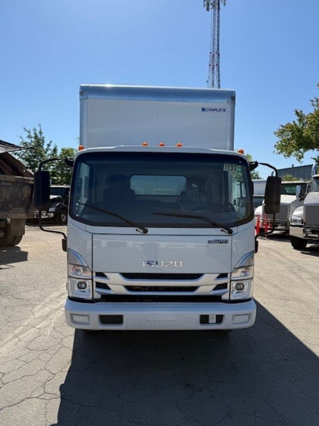 New 2025 ISUZU NRR image 9