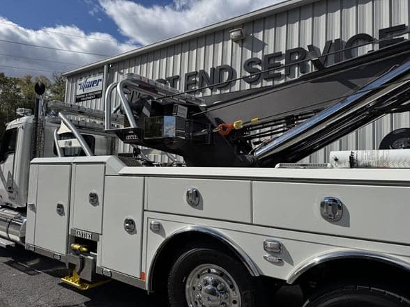 2026 Kenworth W990 image 8