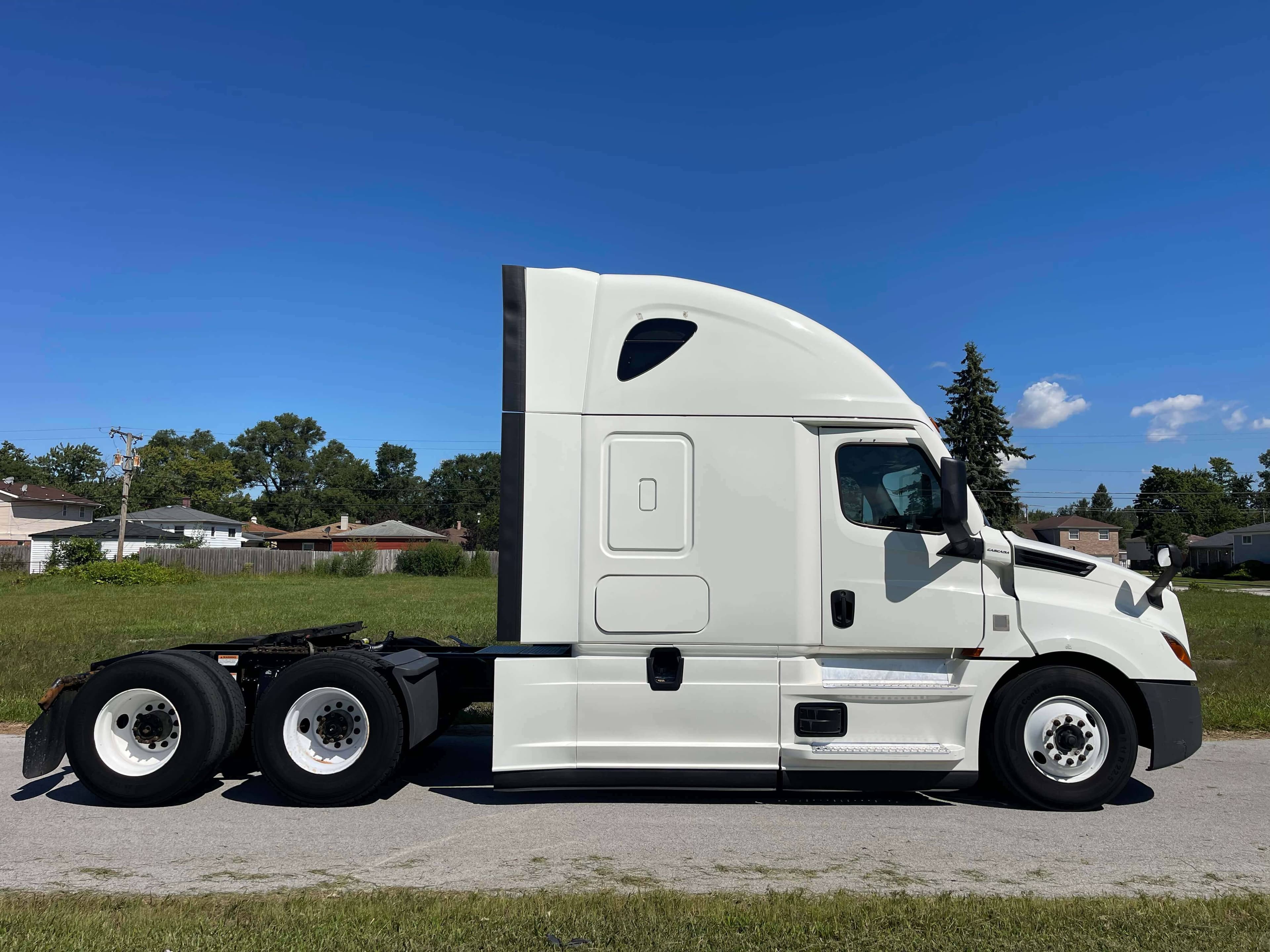2022 Freightliner Cascadia 126 image 4