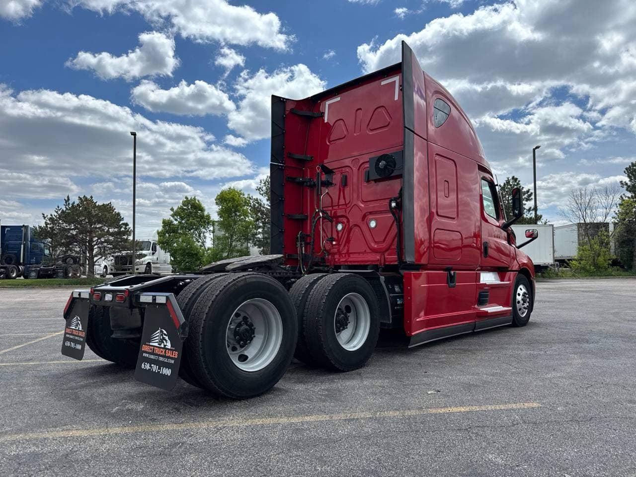 2023 Freightliner Cascadia 126 image 4