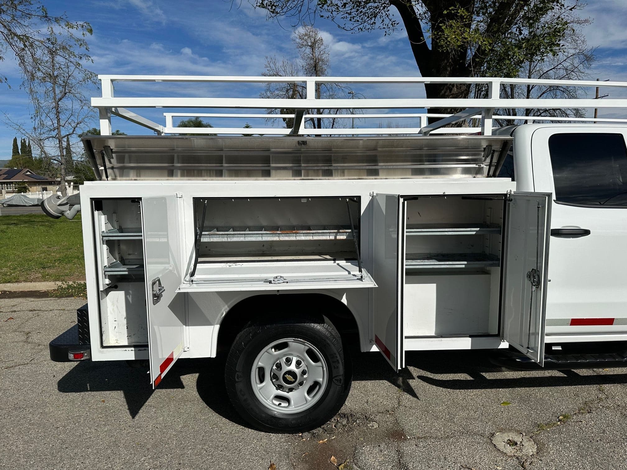 2018 CHEVROLET SILVERADO 2500HD Crew Cab Service Truck 13506 image 12
