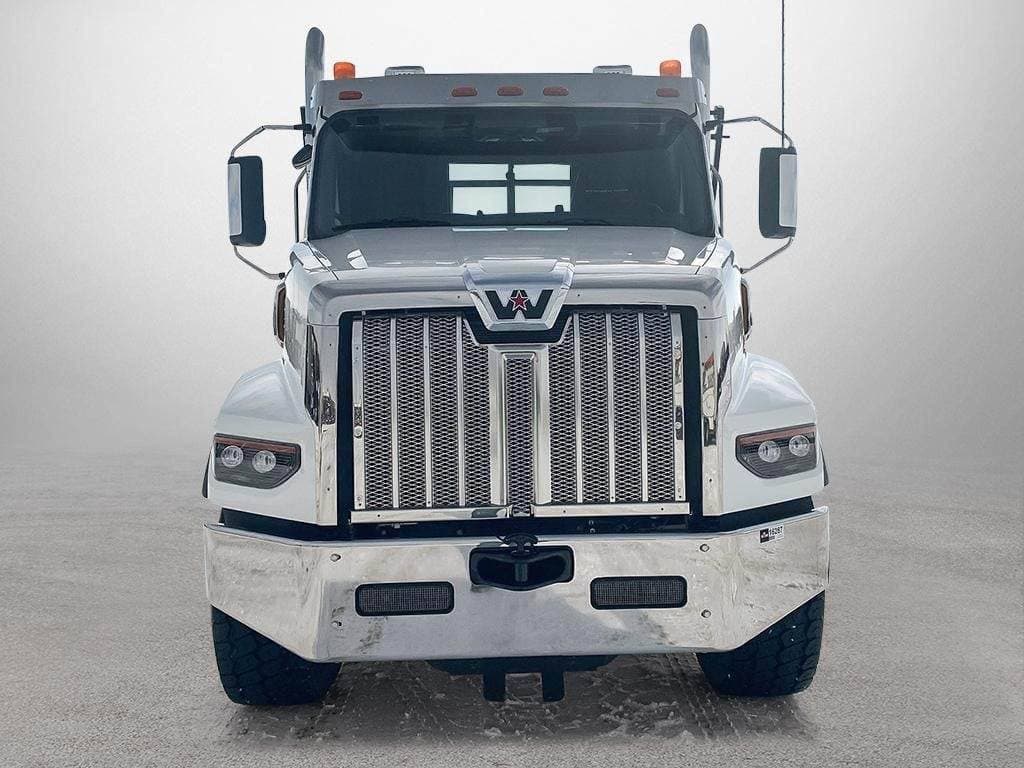 2024 Western Star 49X Chassis image 2