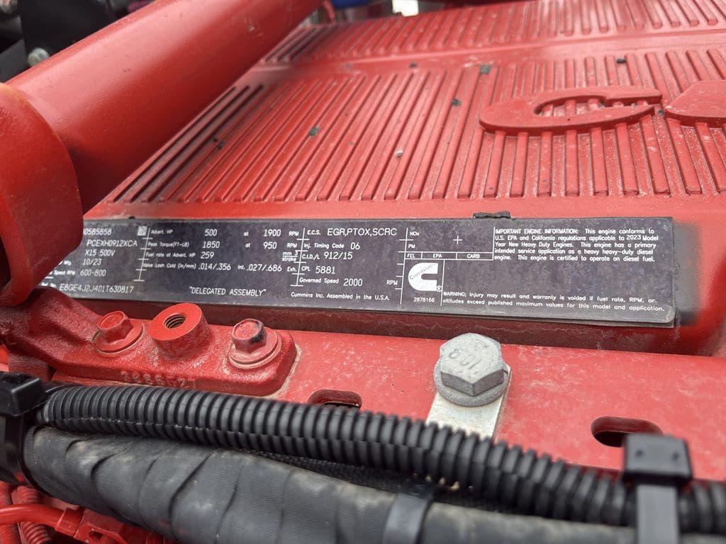 Used 2024 PETERBILT 389 image 7