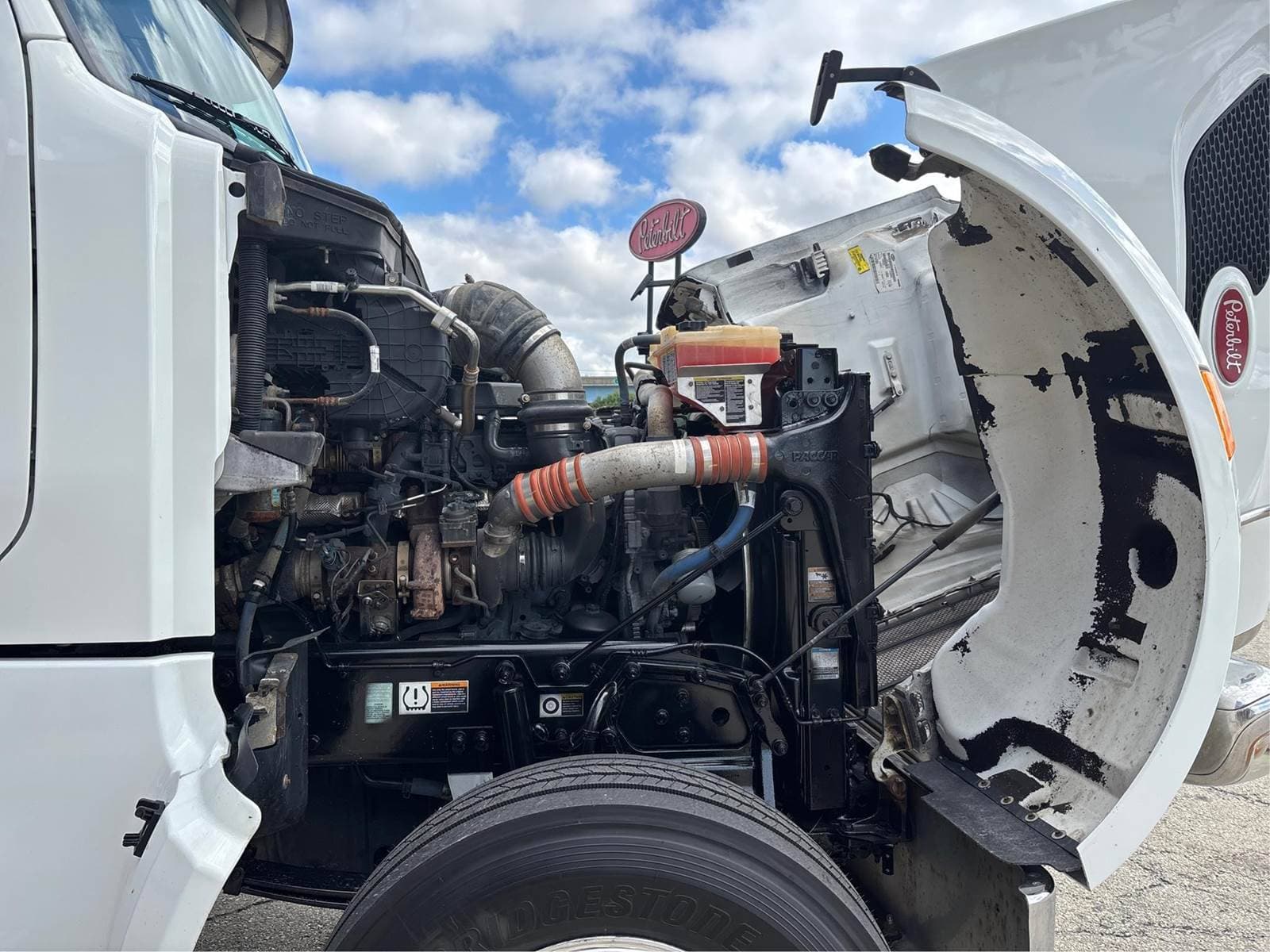 2020 Peterbilt 567 image 8