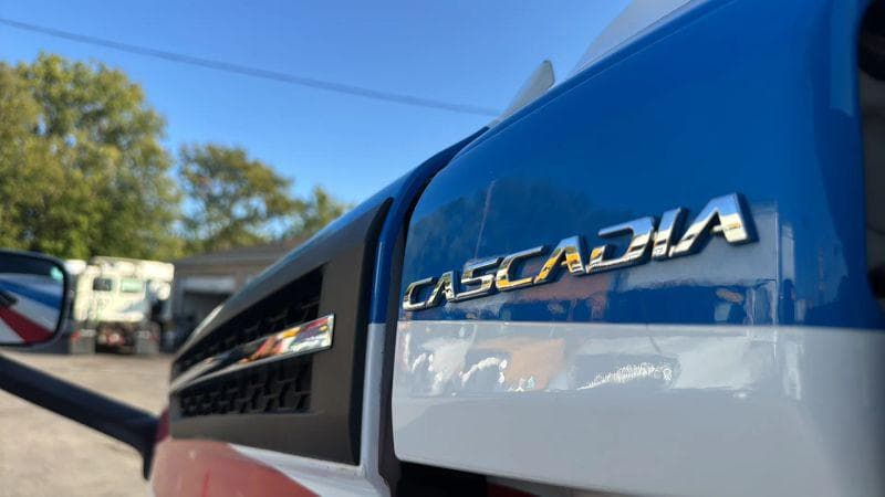 2021 Freightliner Cascadia image 23