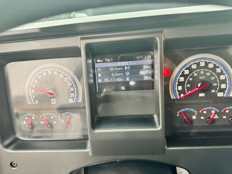 2021 Mack AN64T image 36