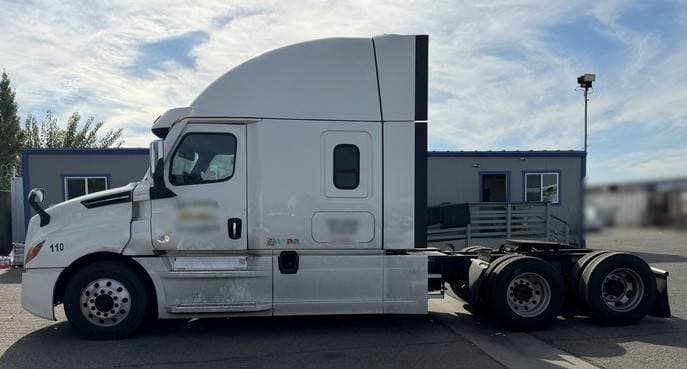 2022 Freightliner Cascadia image 6