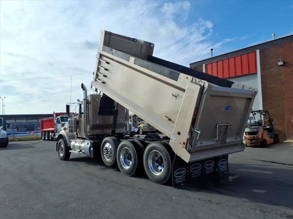 2026 Kenworth W900 image 7