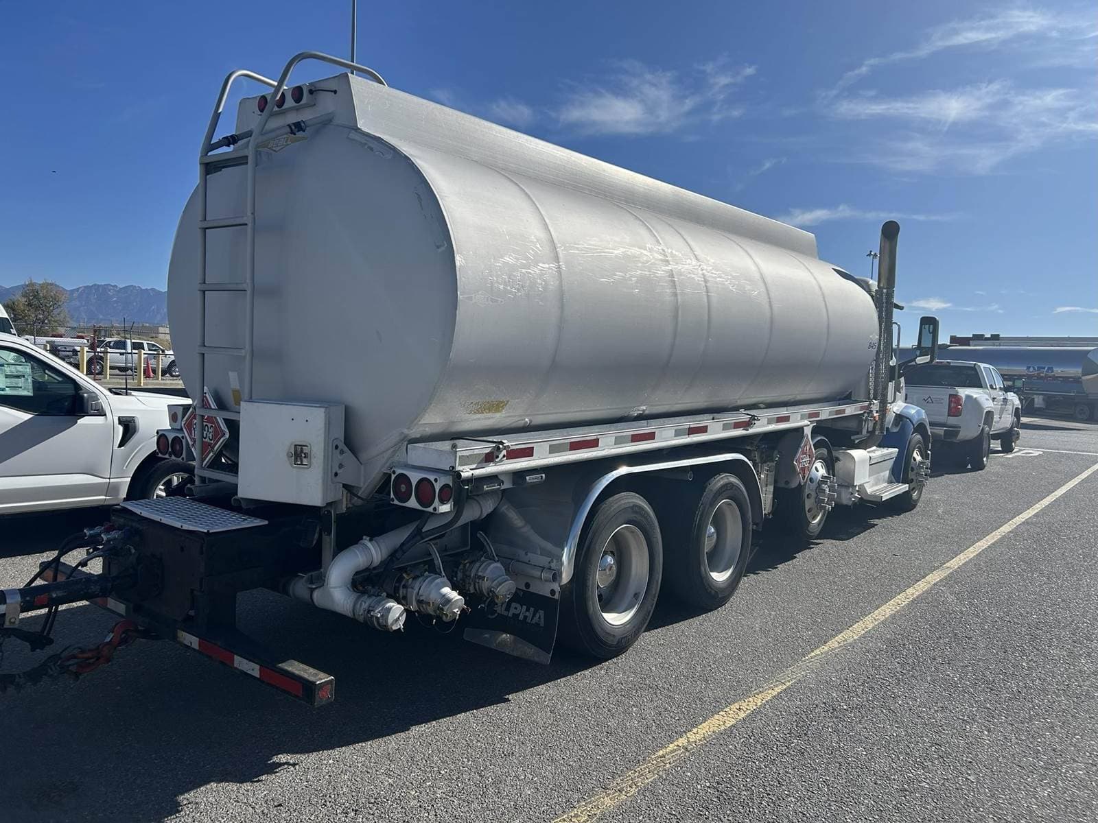 2019 Peterbilt 579 image 2