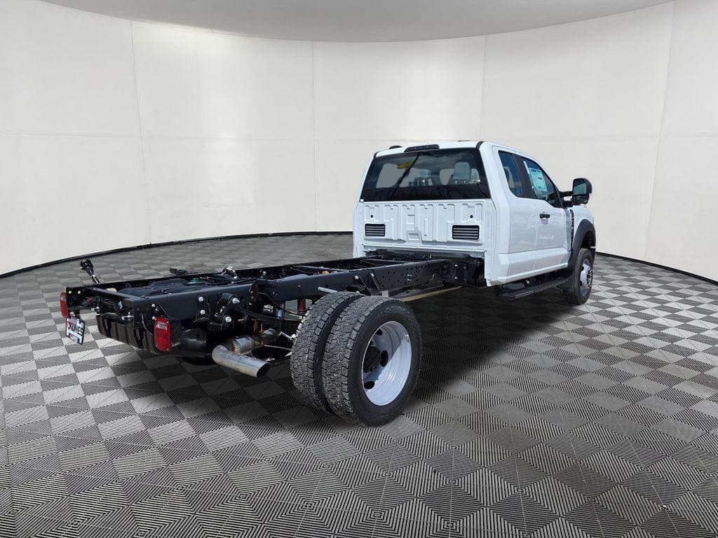 2026 Ford F-450SD XL DRW image 8
