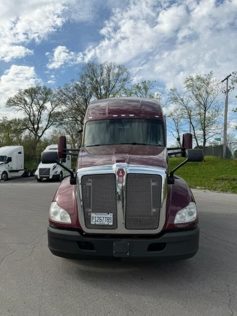 2020 Kenworth T680 image 8