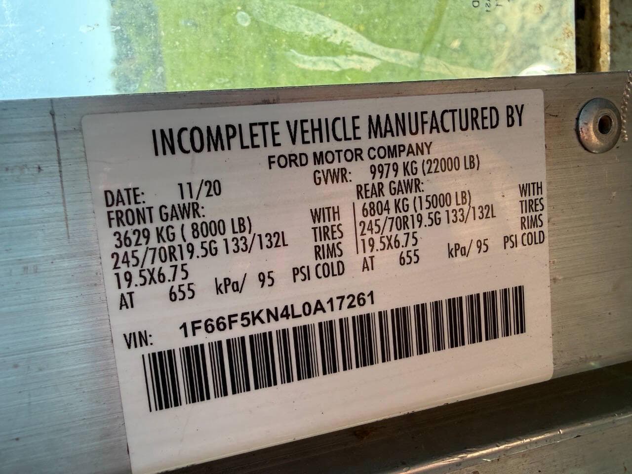 2020 Ford Stripped Chassis image 10