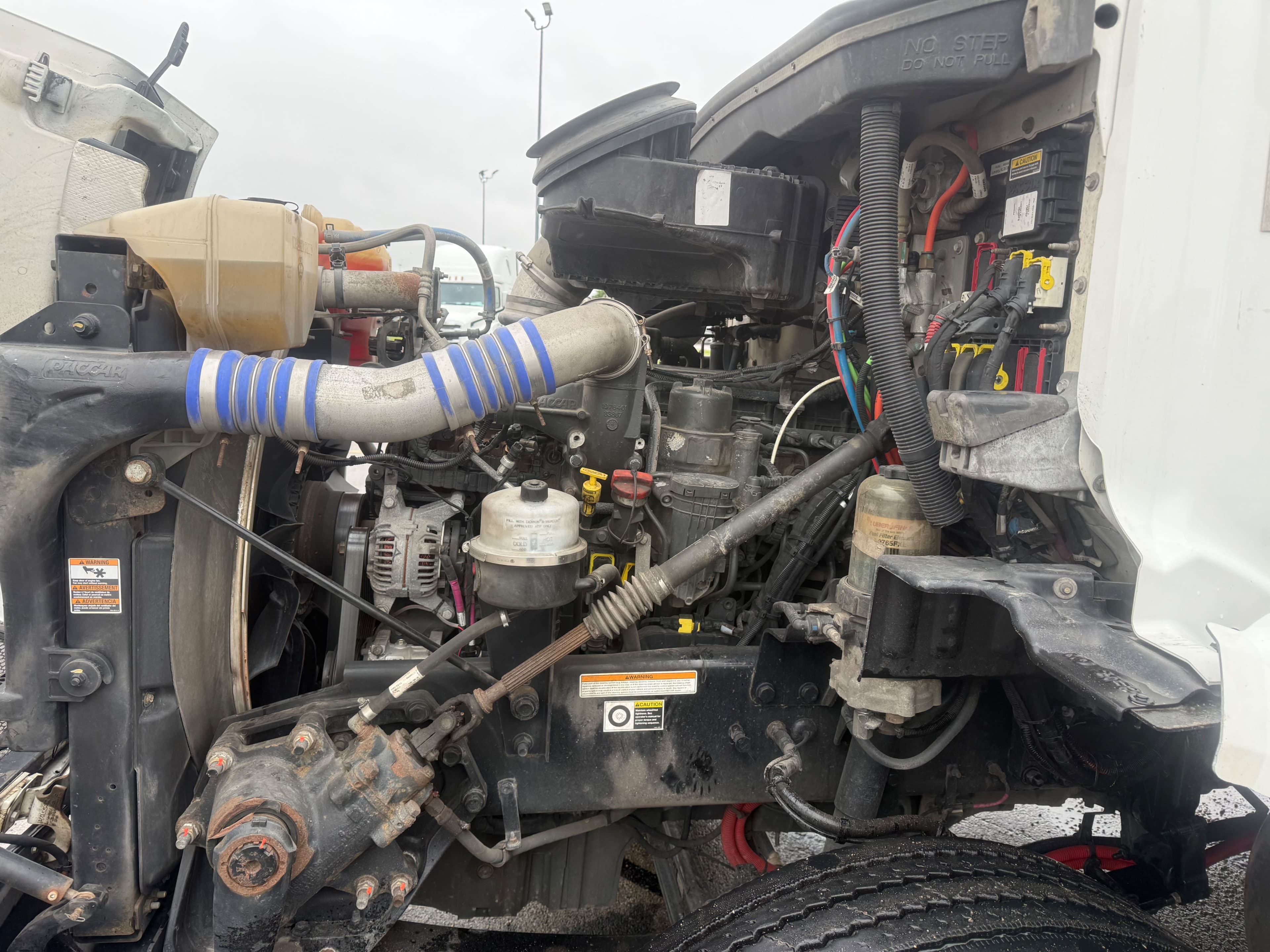 2021 Peterbilt 579 image 3
