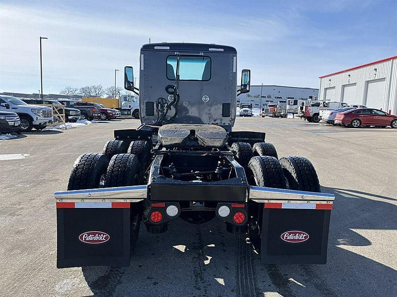 2021 Peterbilt 579 image 6