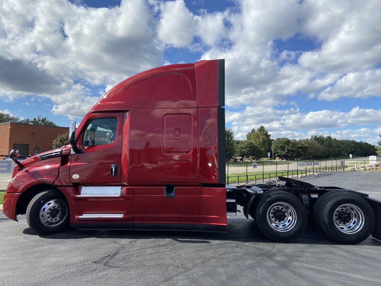 2020 FREIGHTLINER Cascadia CA126 Tandem Axle Sleeper image 8