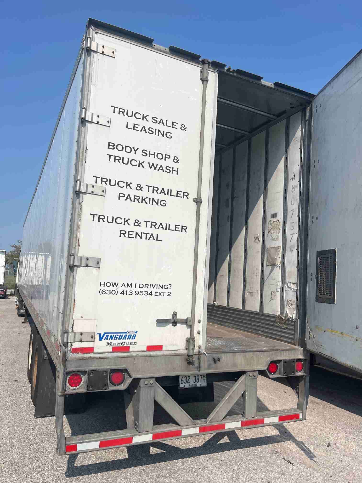 2018 Vanguard 53` Dry Van image 3