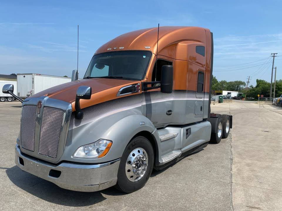 2022 Kenworth T680 image 6