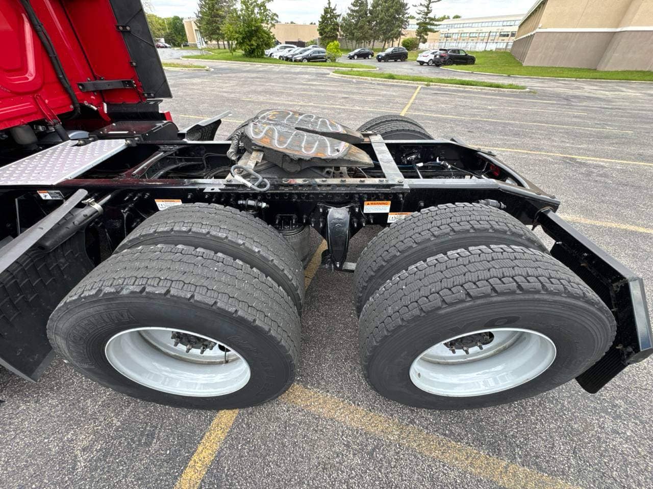 2023 Freightliner Cascadia 126 image 10