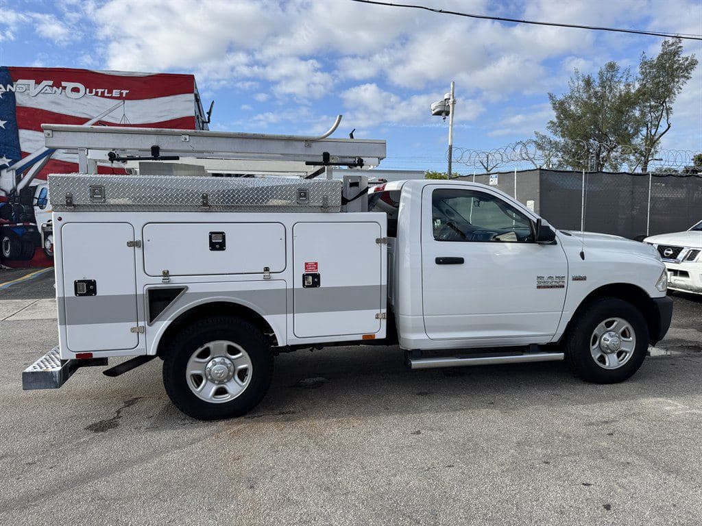 2016 Ram 3500 Tradesman image 15