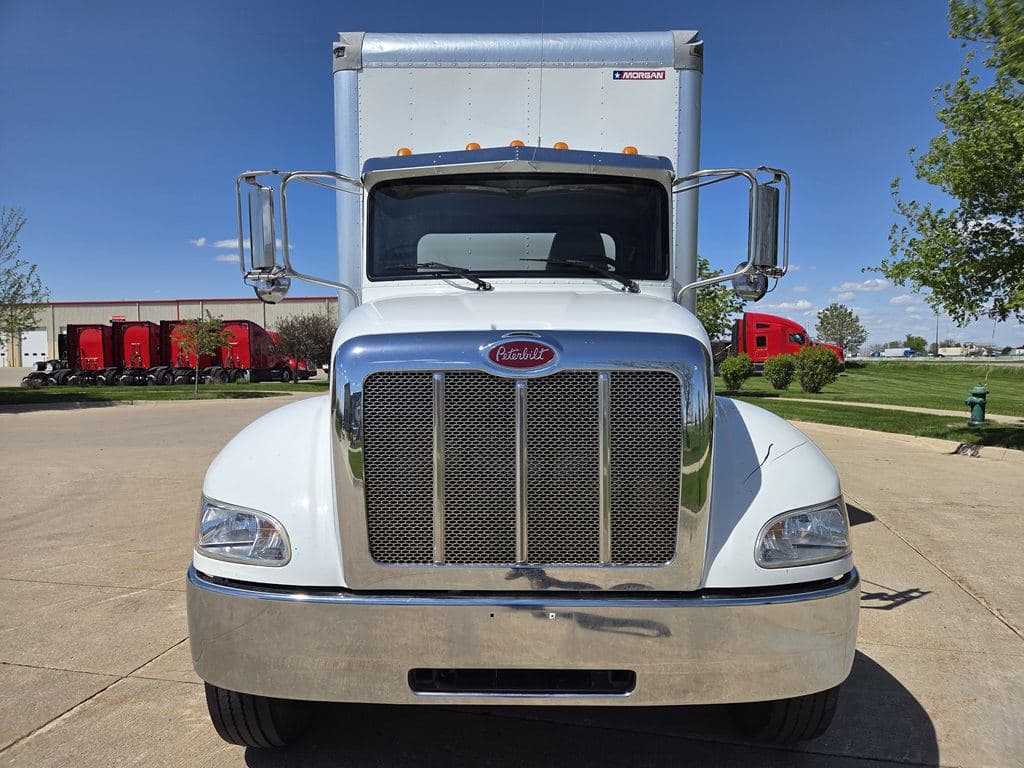 Used 2020 PETERBILT 330 image 7