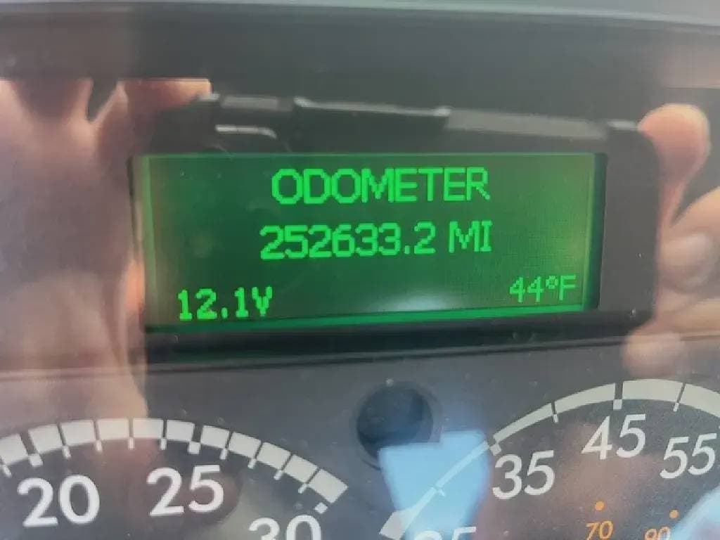 2020 Freightliner Cascadia 113 image 12