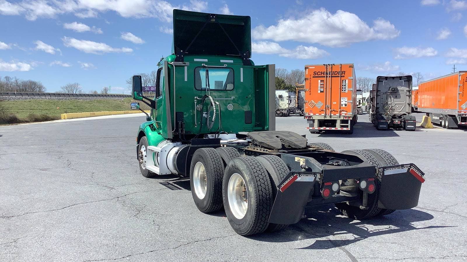2021 Peterbilt 579 image 4