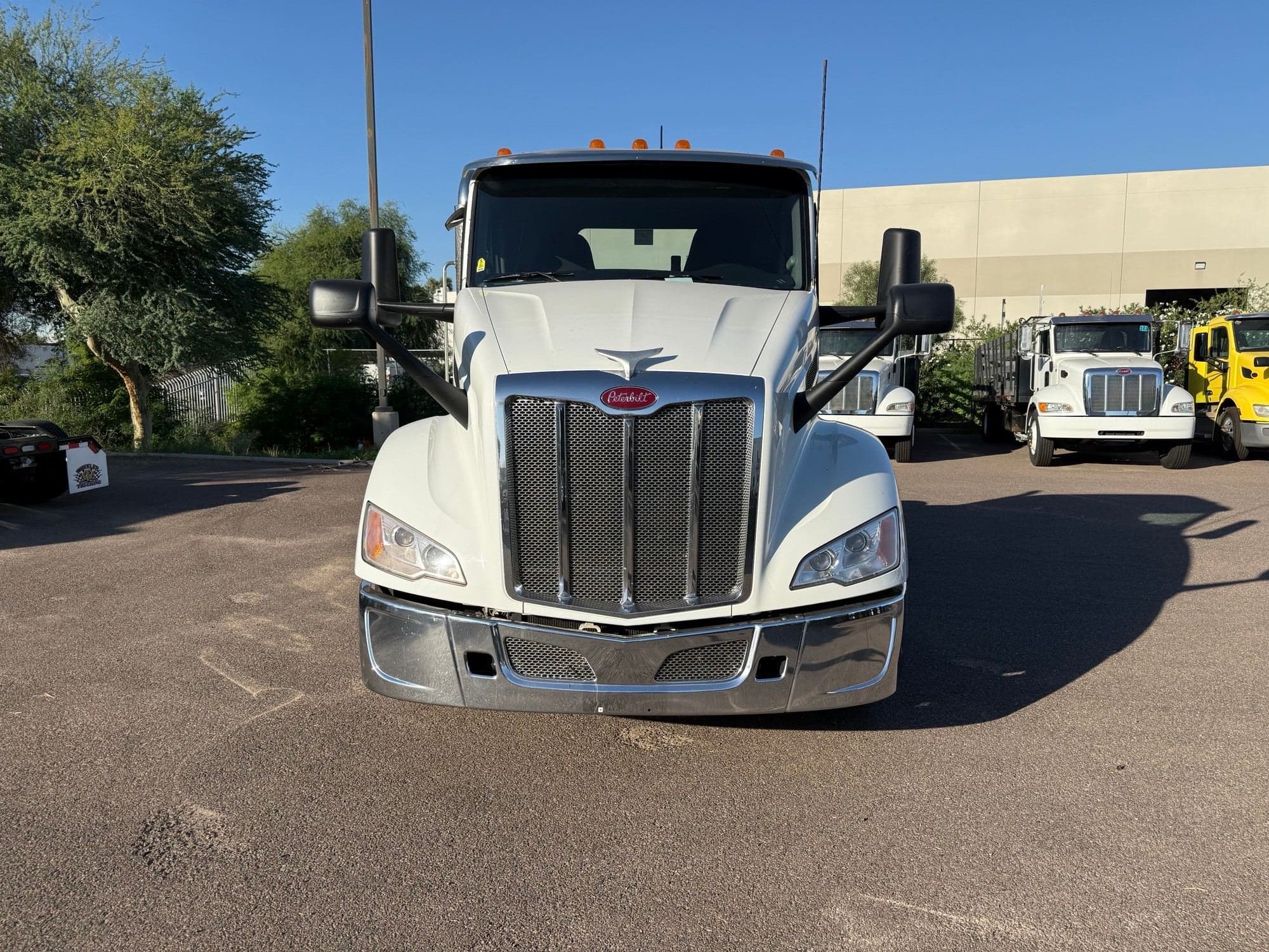 2023 Peterbilt 579 image 8