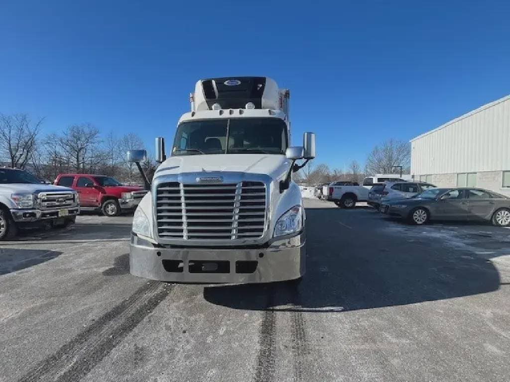2019 Freightliner Cascadia 113 image 4